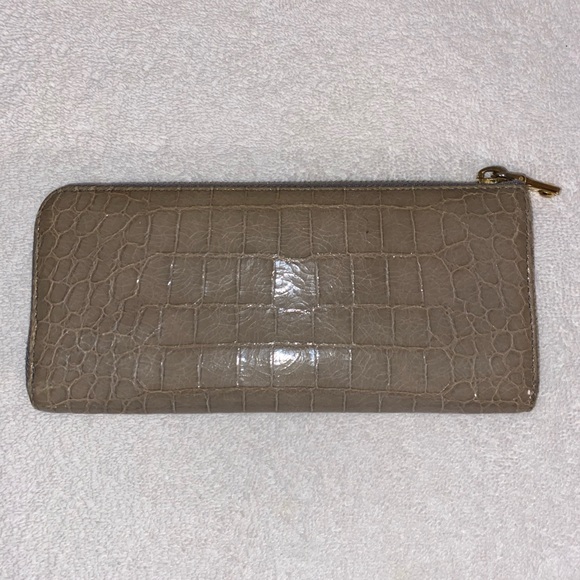 Authentic Miu Miu Long Zippy Crocodile Embossed Wallet - Picture 2 of 15